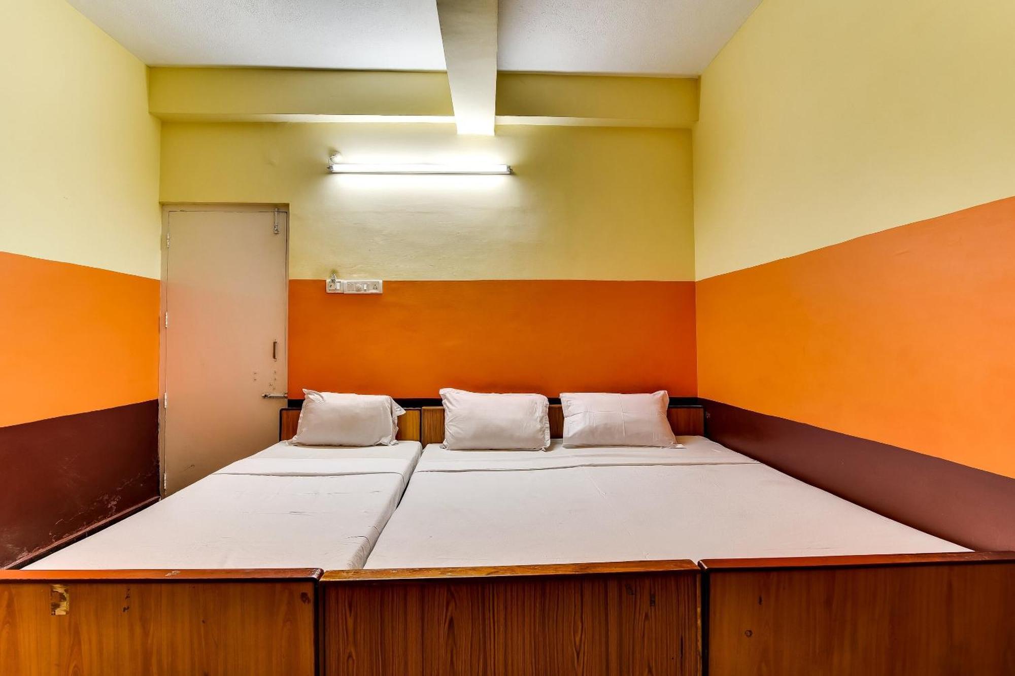 Hotel O Srinivasa Residency Lodge Tirupati Extérieur photo